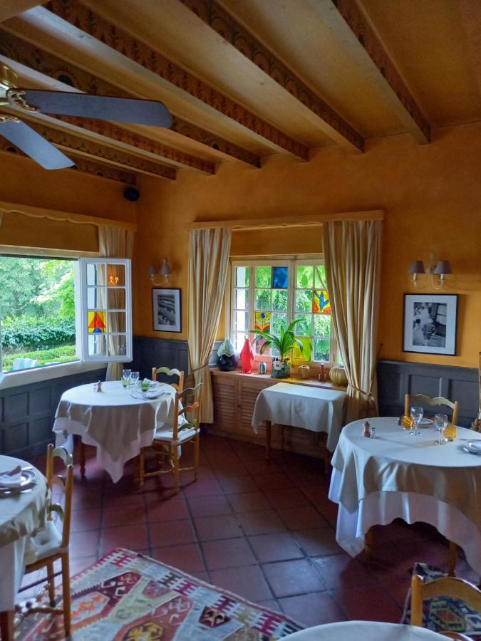 Auberge Des Chasseurs Échenevex Eksteriør billede