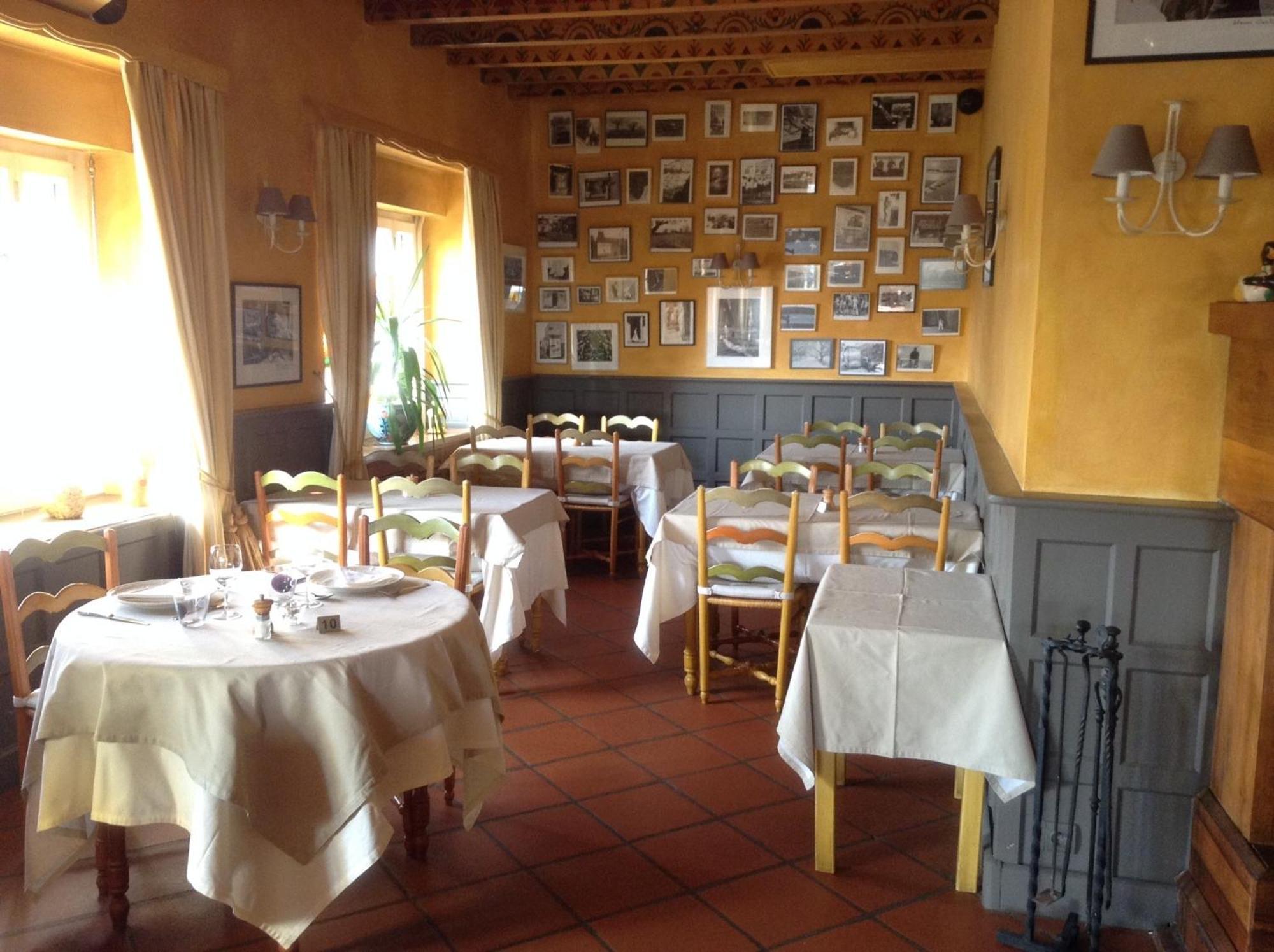Auberge Des Chasseurs Échenevex Eksteriør billede